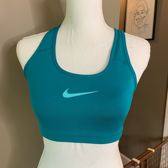 Nike sports bra - Picture 1 of 4